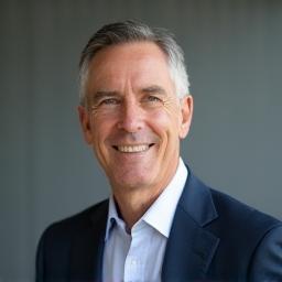 Professional headshot of Dr. Johannes Mayer, CEO of Alpenweg Mautsysteme